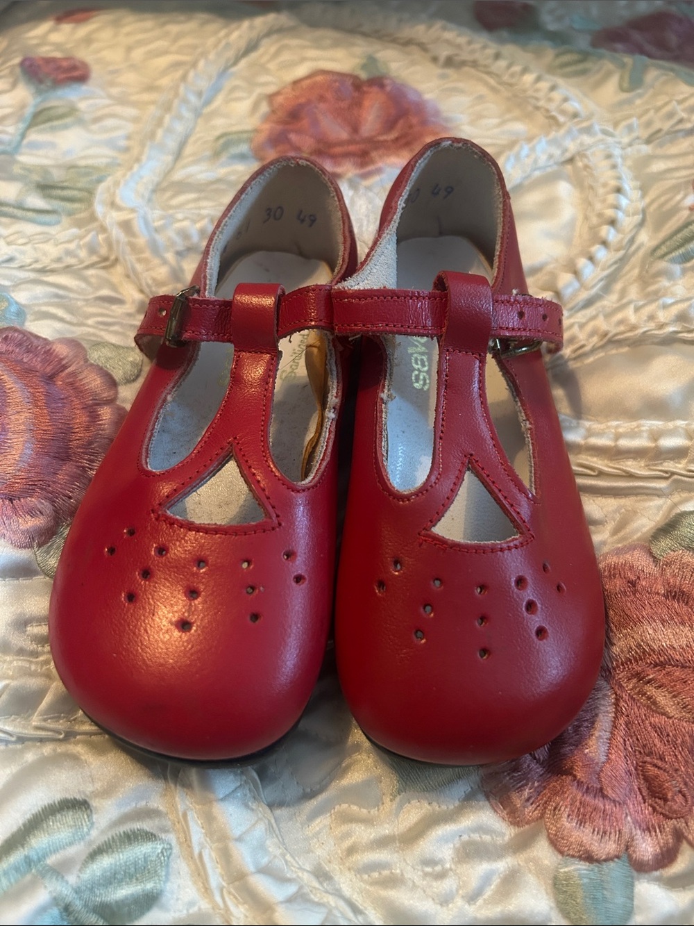 Vintage Savage Bunnyfoots Red Leather T-Strap Shoes – Kids